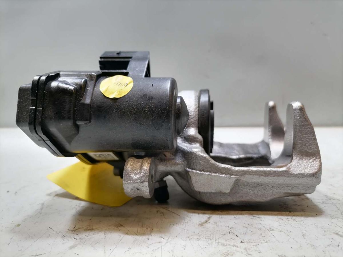 VW Passat B9 original Bremssattel hinten links mit Stellmotor 2,0TDI 110KW Bj.2024